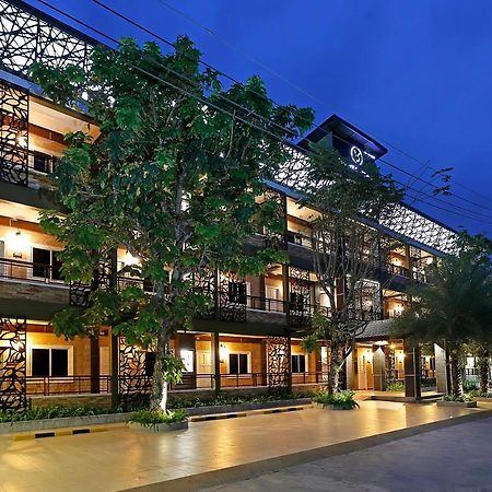 The Vega Resort Chonburi Buitenkant foto