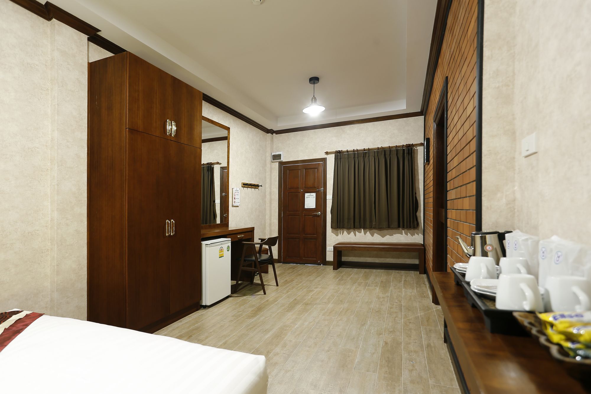 The Vega Resort Chonburi Buitenkant foto