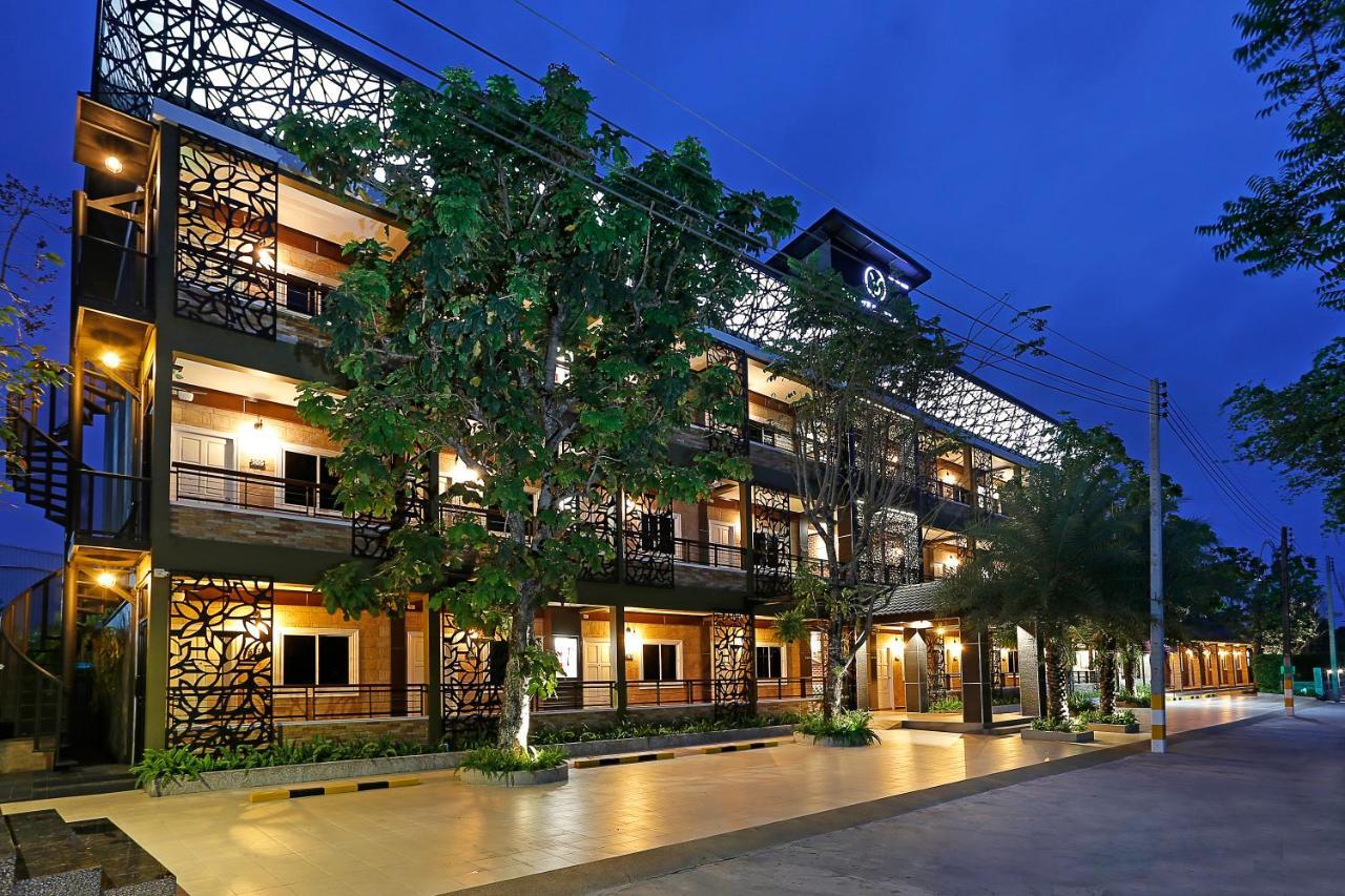 The Vega Resort Chonburi Buitenkant foto