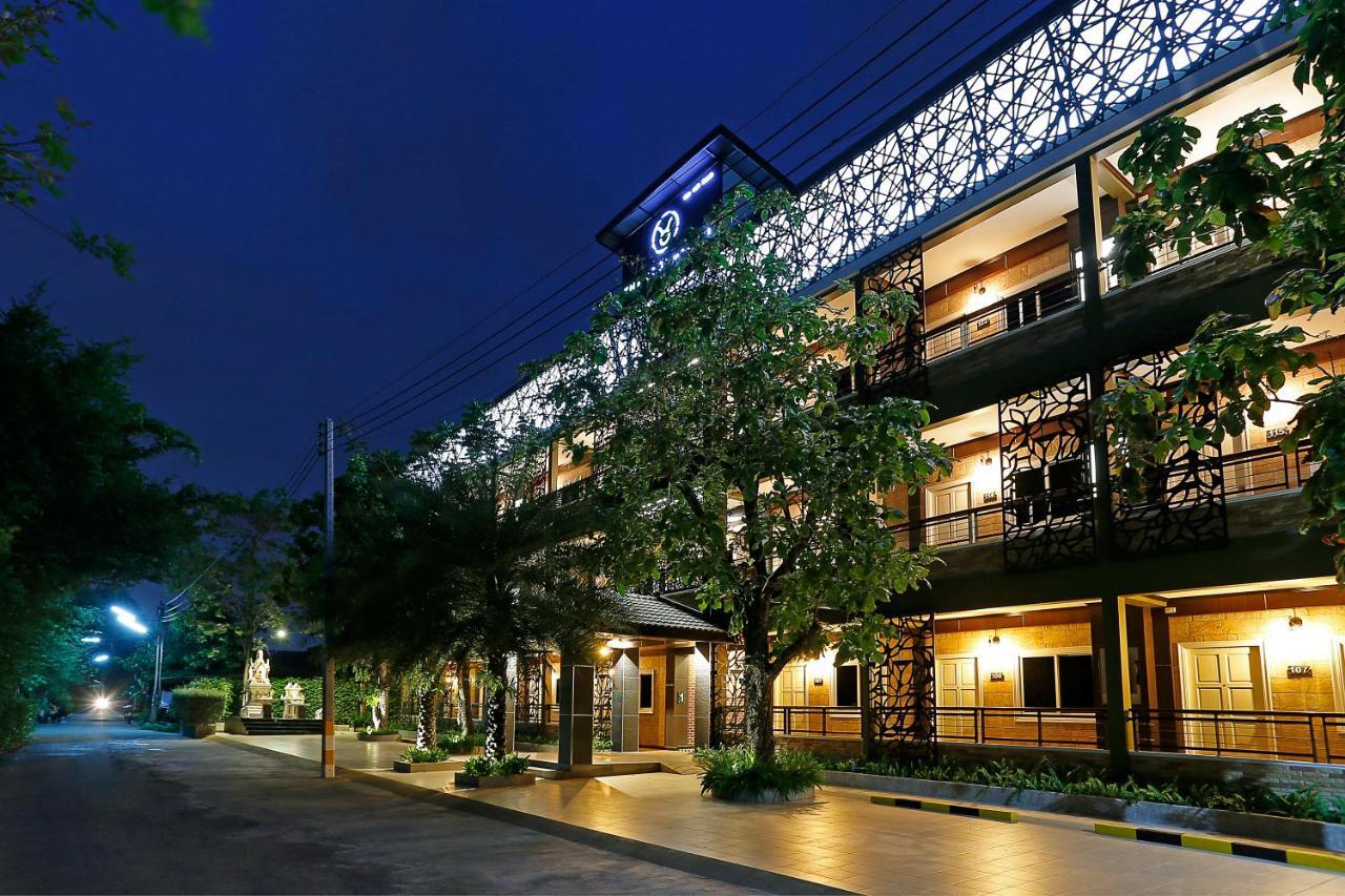 The Vega Resort Chonburi Buitenkant foto