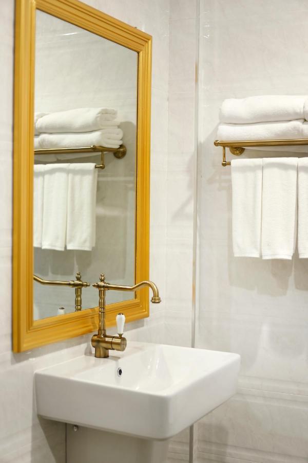 The Vega Resort Chonburi Buitenkant foto